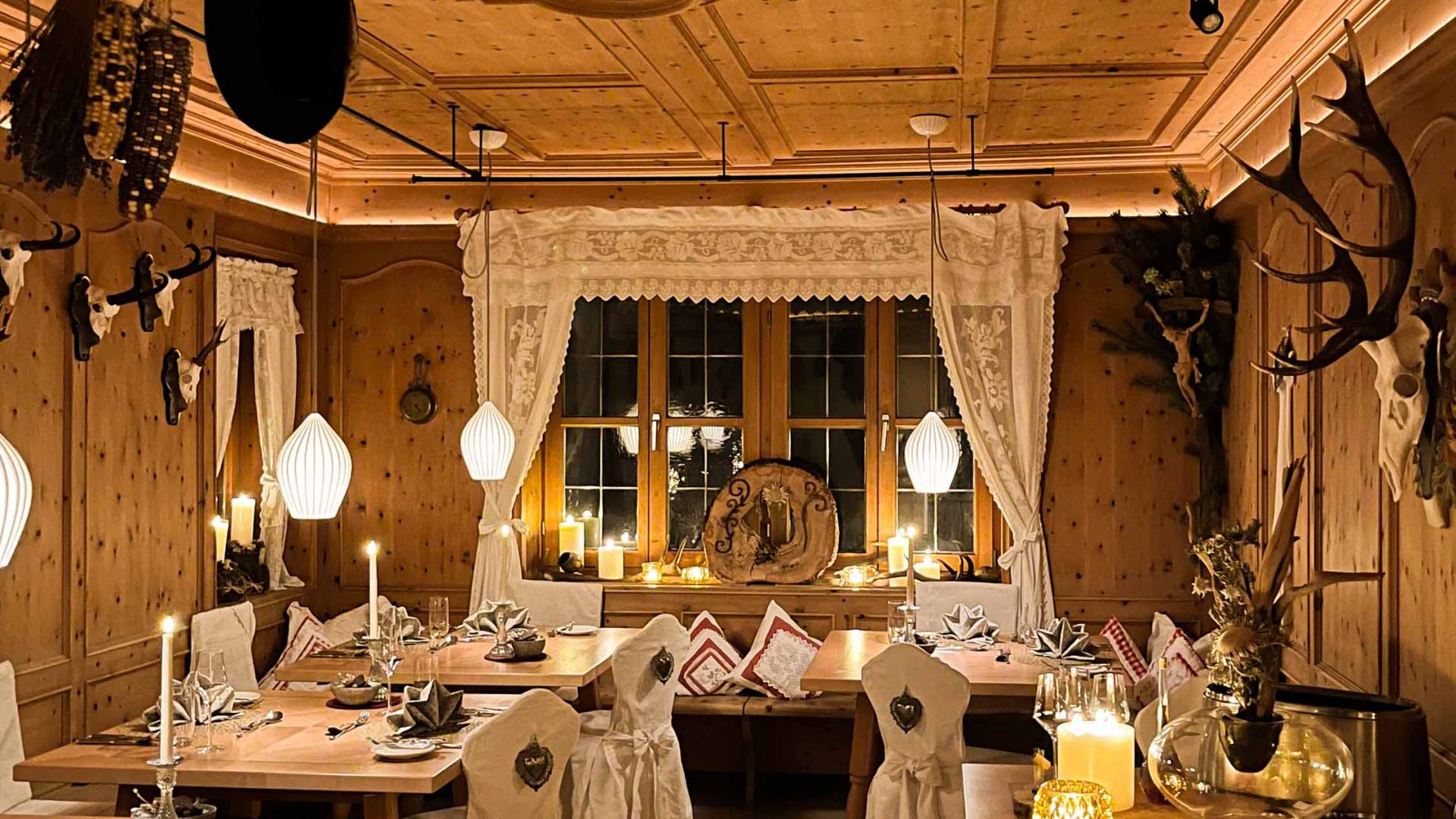 Romantic candlelight dinner in restaurant near Füssen, Allgäu