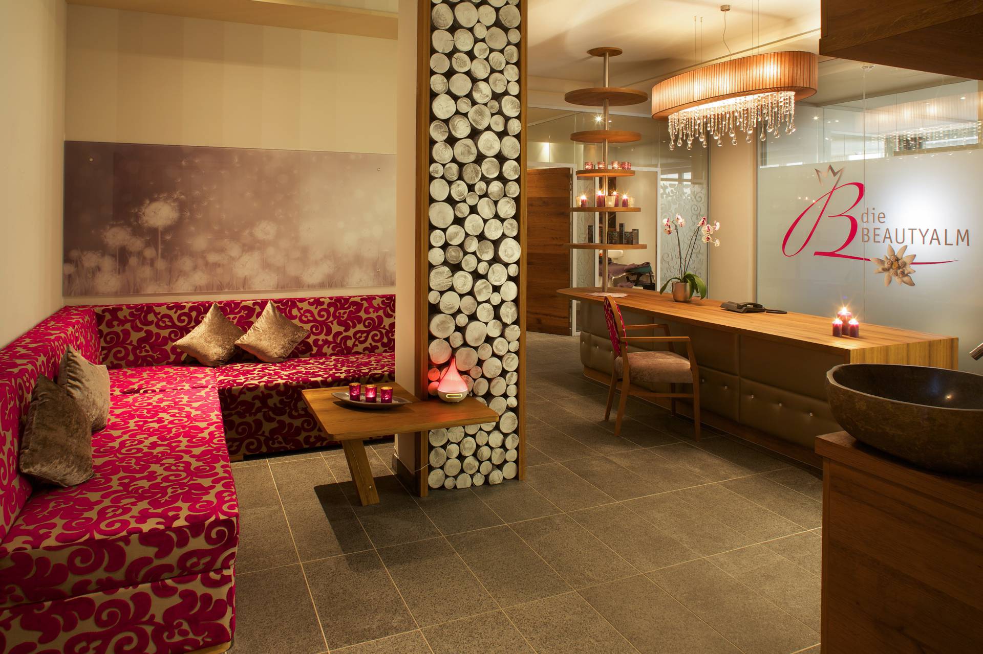 Eingang zur Beautyalm im Hotel Rübezahl in Schwangau