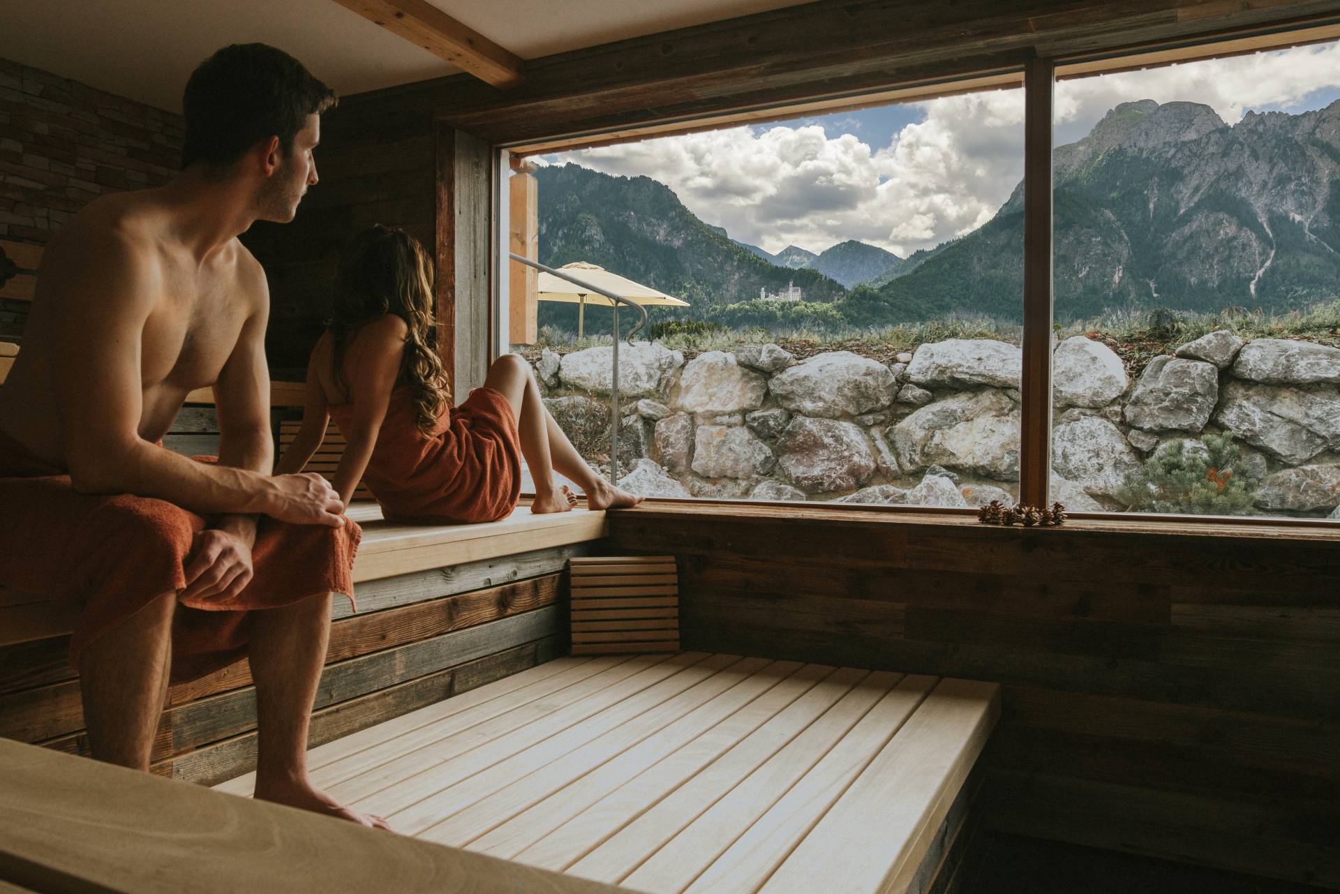 Wellness mit Bergblick - Panoramasauna im Wellnesshotel das Rübezahl bei Füssen