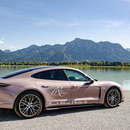 Electrifying: Porsche Taycan 4S |f0e7 - Hotel Das Rübezahl