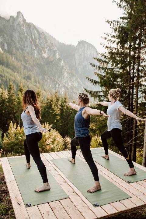 Yoga am Berg & Grillgenuss mit Angela image