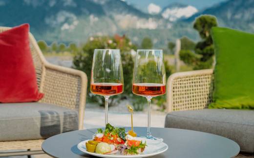 Chill & Dine - mit Live-Musik & Schlossblick