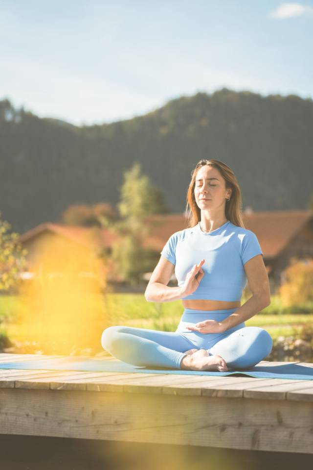 Slow Down & Recharge – Yoga-Auszeit im Frühling