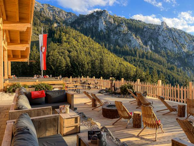 Zünftiger Hüttenabend auf der Rohrkopfhütte (Grillabend im Sommer)