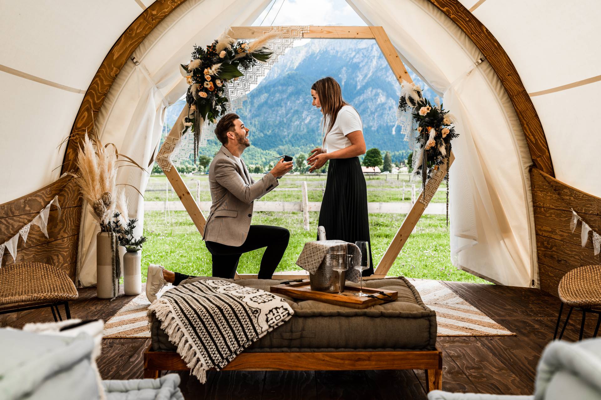 Heiratsantrag mit Blick auf Schloss Neuschwanstein