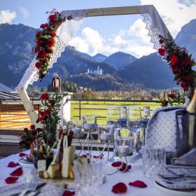 Romantische Verlobung mit Blick auf Schloss Neuschwanstein