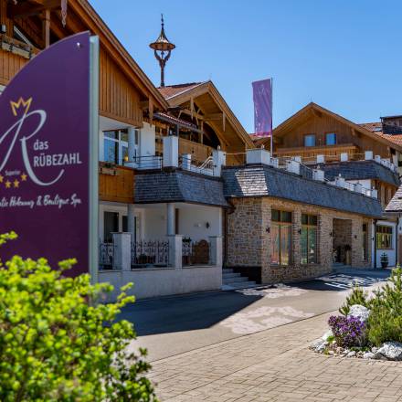 Außenansicht vom Wellnesshotel in Schwangau im Allgäu