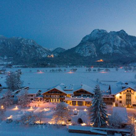 4 Sterne Superior Hotel bei Füssen nahe Schloss Neuschwanstein im Winter