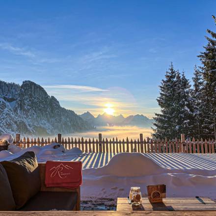 Sonnenuntergang auf der Rohrkopfhütte am Tegelberg