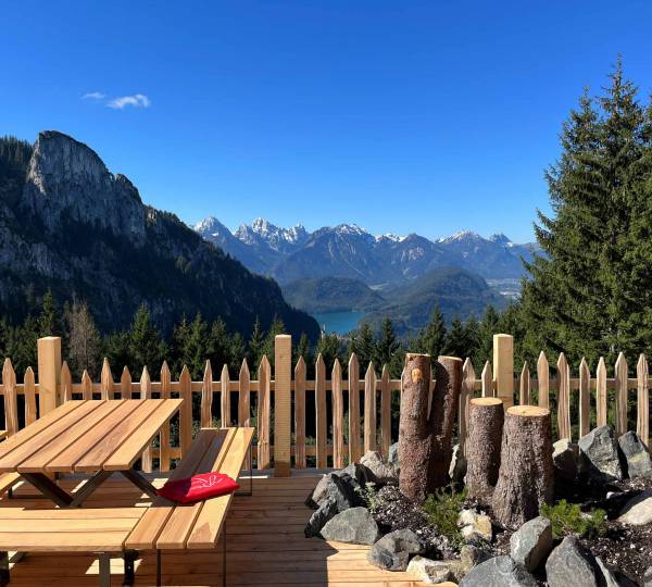 Die Rohrkopfhütte - Berghütten Terrasse mit Bergpanorama