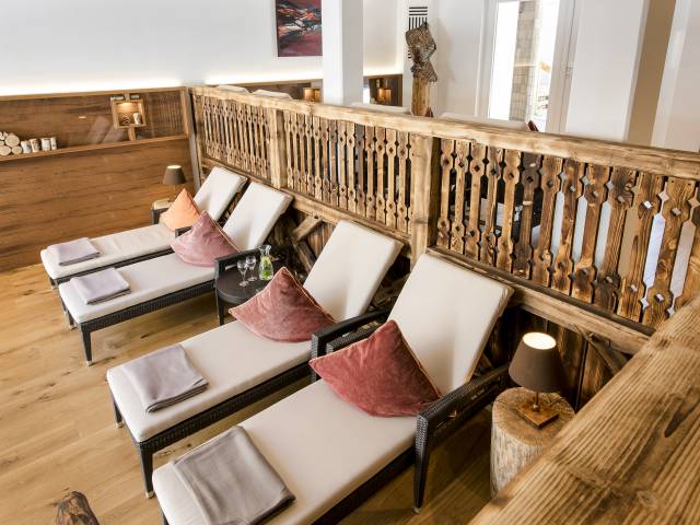 Ruheliegen im Wellnessbereich im Hotel Das Rübezahl