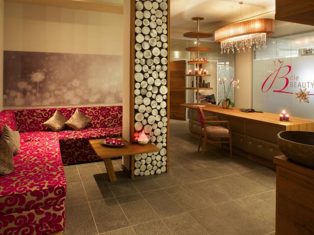 Eingang zur Beautyalm im Hotel Rübezahl in Schwangau