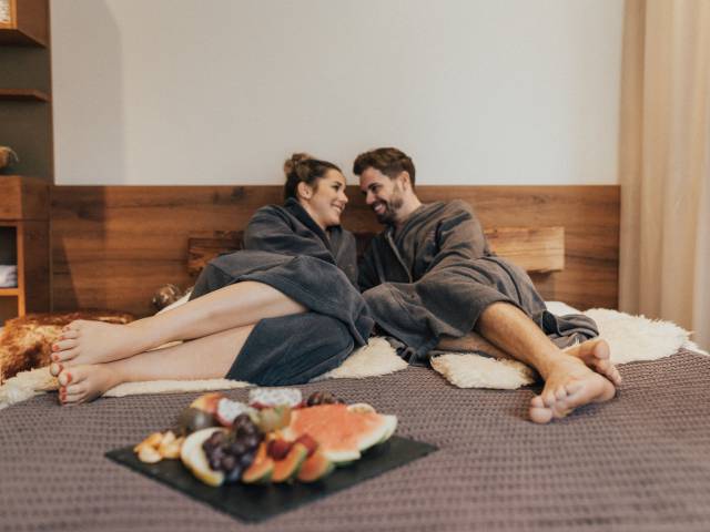 Private Spa - Paar entspannt im Wellness Hotel das Rübezahl