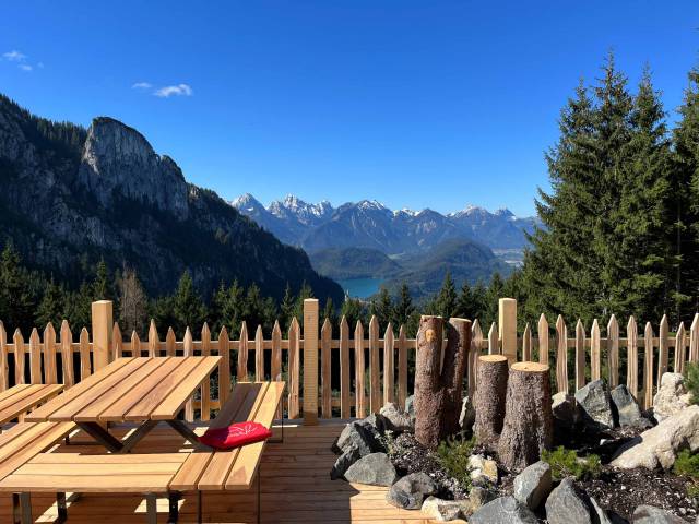 Die Rohrkopfhütte - Berghütten Terrasse mit Bergpanorama