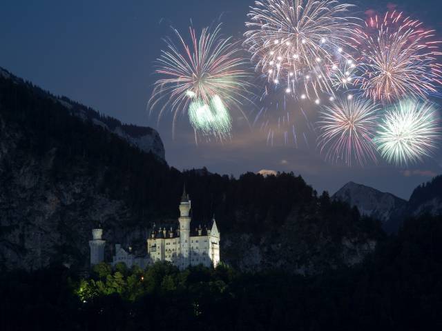 Feuerwerk am Schloss Neuschwanstein in Füssen