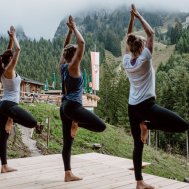 Yoga in den Bergen mit unseren neuen Yoga-Plattformen auf 1.320 m , Bild 4/5